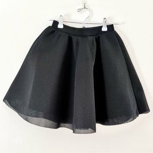 H&M elastic waist A-line skirt. New with tag.